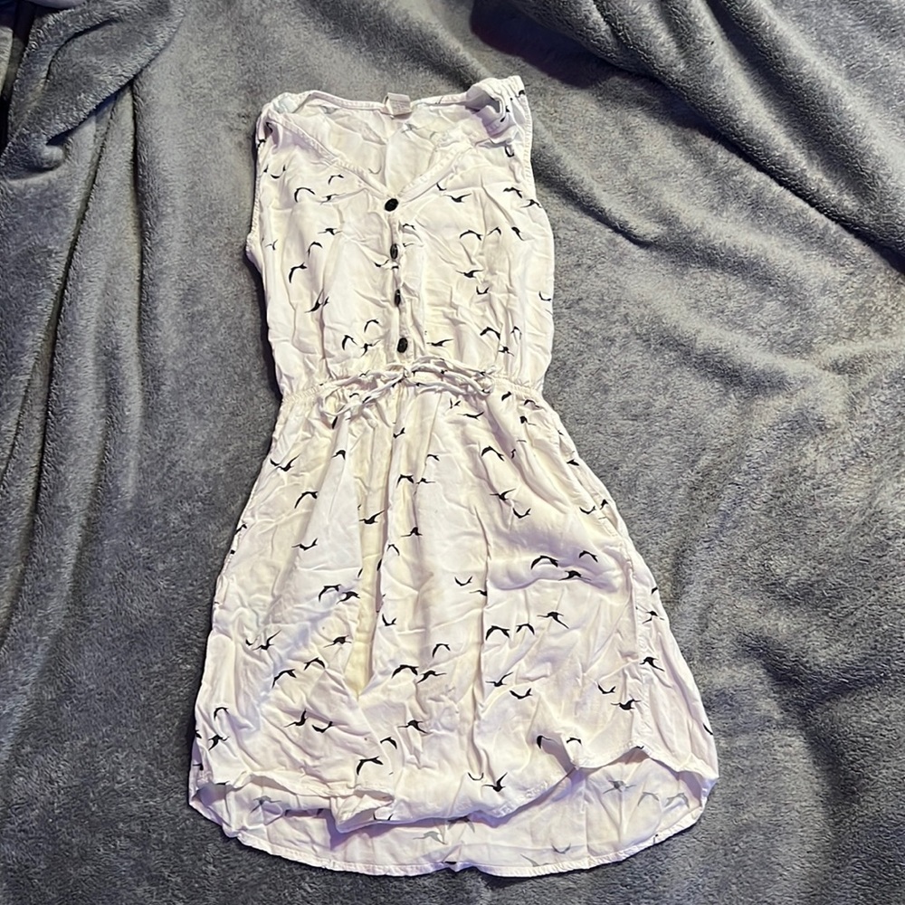 Size medium mimi chica brand dress with pockets.